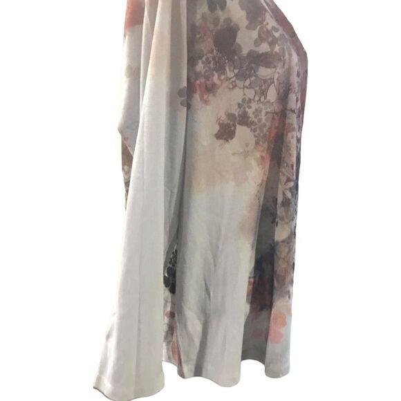 Appropriate Behavior Women's Floral Blouse Size 3X - Picture 3 of 16